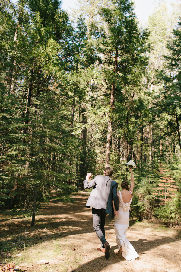 Simone-Anne-Lauren-Jamey-Yosemite-Evergreen-Lodge-Wedding-347