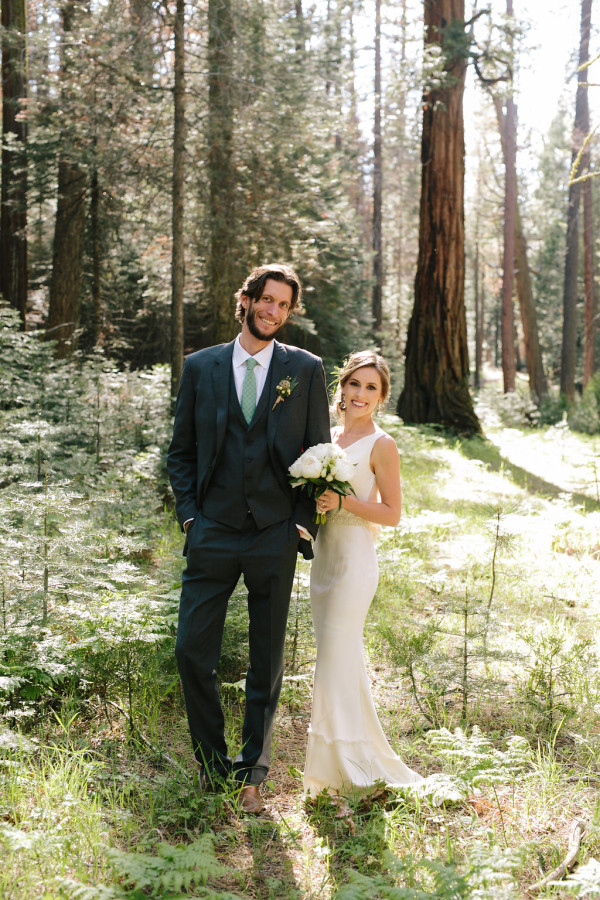 Simone-Anne-Lauren-Jamey-Yosemite-Evergreen-Lodge-Wedding-381