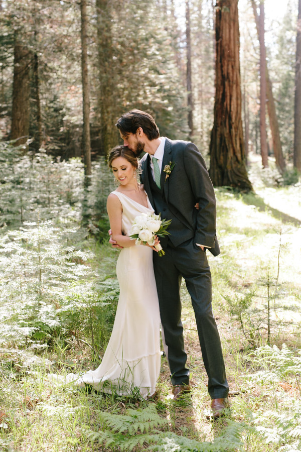 Simone-Anne-Lauren-Jamey-Yosemite-Evergreen-Lodge-Wedding-384