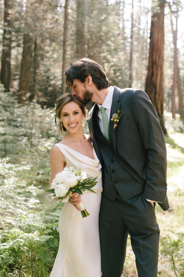 Simone-Anne-Lauren-Jamey-Yosemite-Evergreen-Lodge-Wedding-389