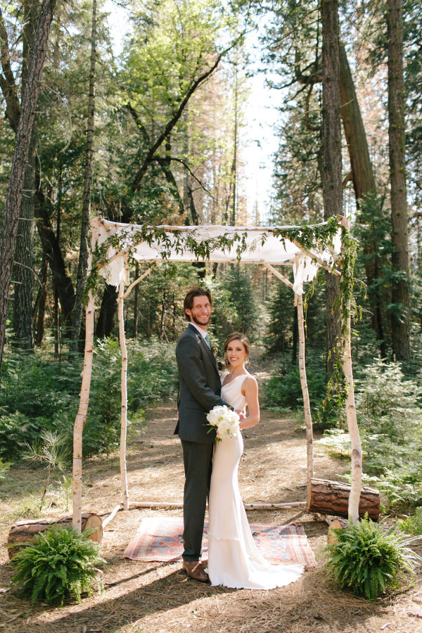 Simone-Anne-Lauren-Jamey-Yosemite-Evergreen-Lodge-Wedding-478