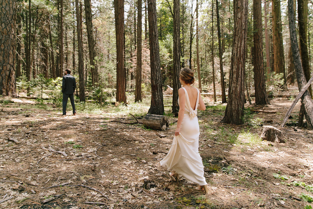 Simone-Anne-Lauren-Jamey-Yosemite-Evergreen-Lodge-Wedding-57